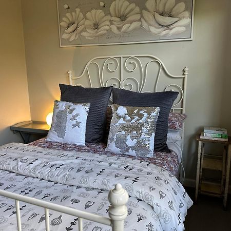 Bush Retreat Farm Stay 2 Bedroom Guest Suite Gelliondale Екстериор снимка